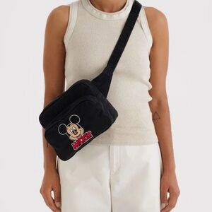 Baggu Disney Embroidered Mickey
Mouse Club Fanny Pack NWT